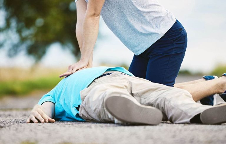 reanimacion cardiopulmonar rcp primeros auxilios